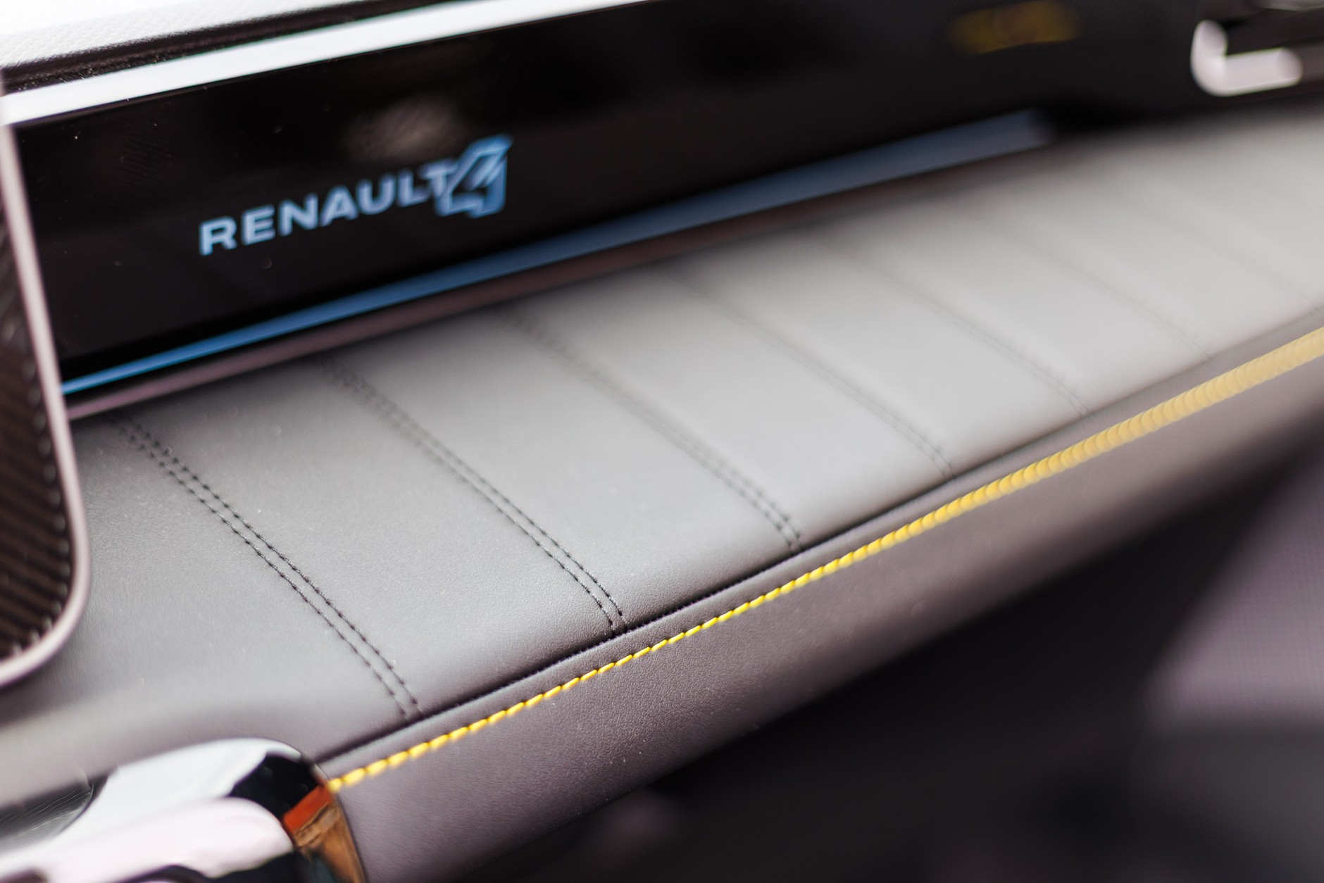 2026 Renault 4 Plein Sud