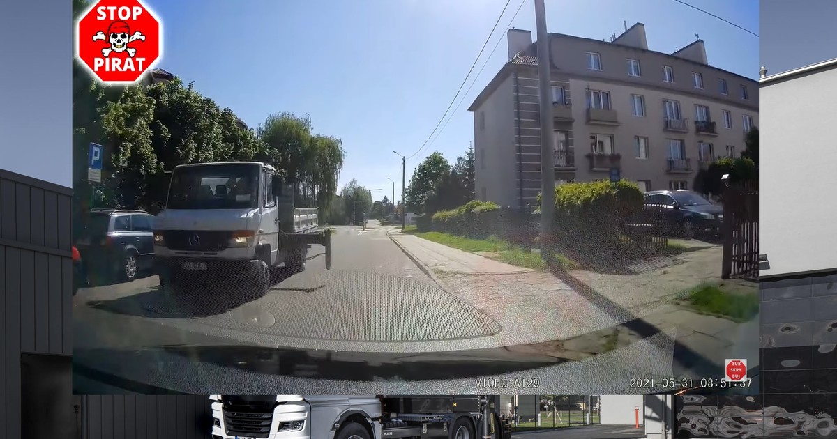 Zapomniał, że ma wysuniętą podporę. Uderzył nią w inne auto 
