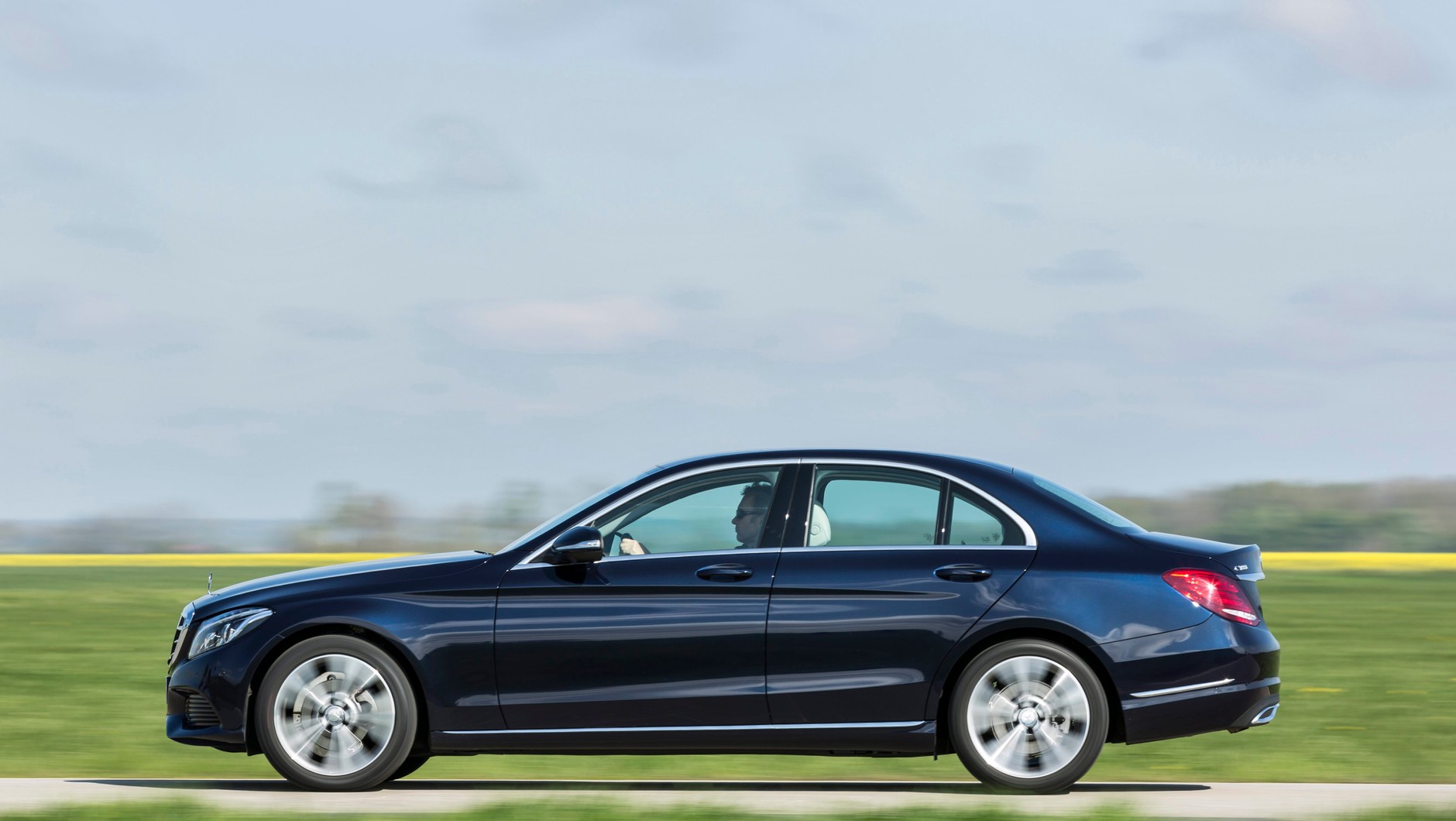 Mercedes klasy C W205 ceni się na rynku wtórnym. Egzemplarze z początku produkcji to nadal wydatek 60-70 tys. zł