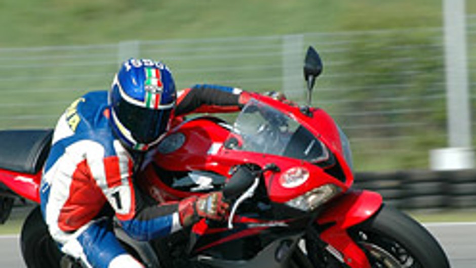 Supermoto Honda Days: nowy CBR600RR na torze