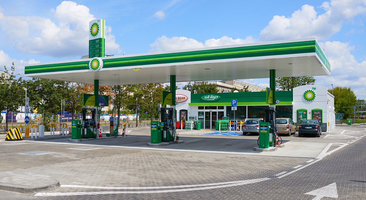 Z czego składa się końcowa cena paliwa na stacji?