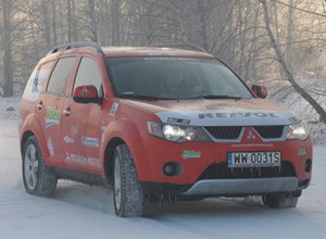 Mitsubishi Outlander 2.2 D-ID Instyle - Silny i funkcjonalny