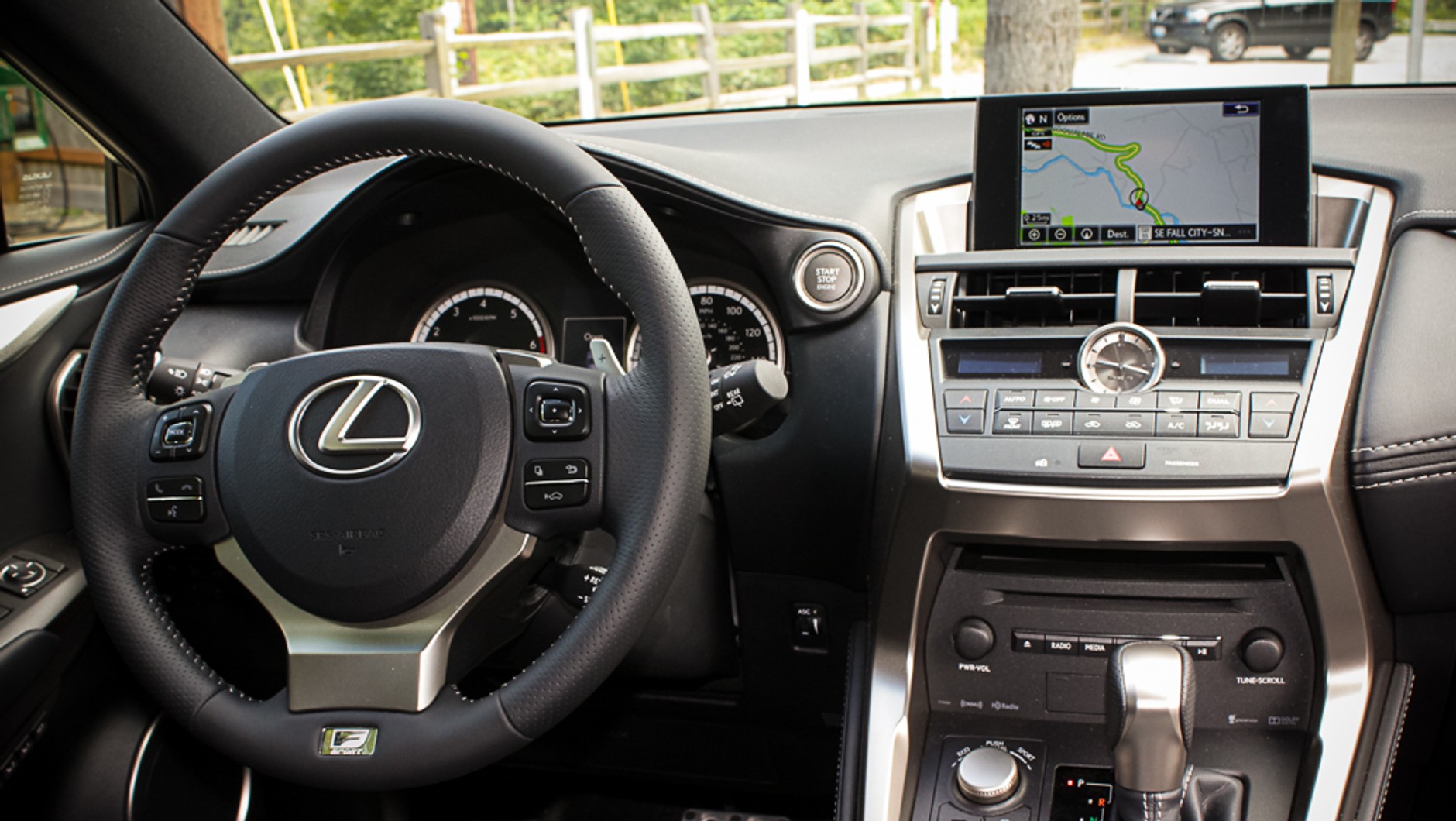 Lexus NX 2014