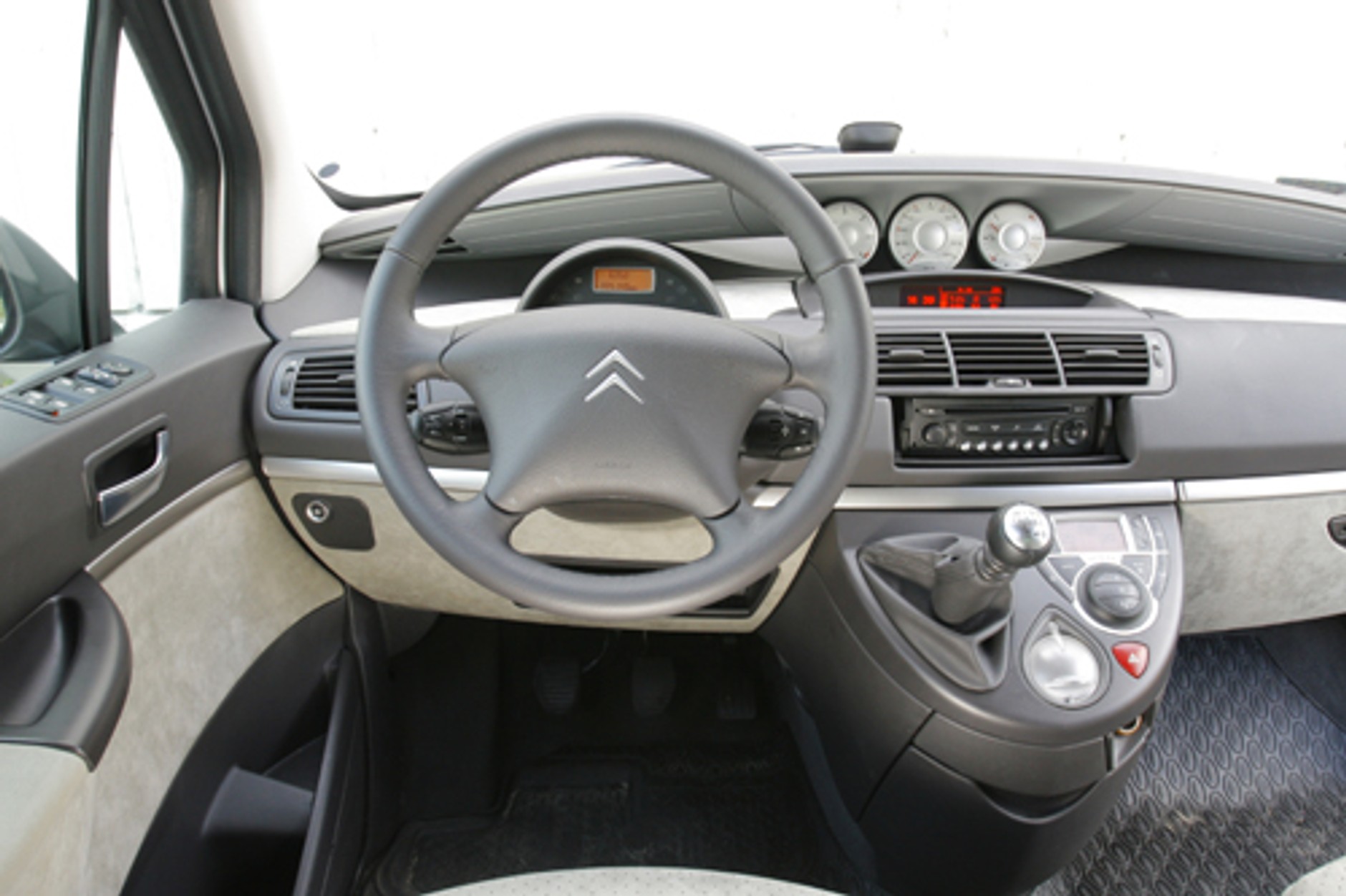 Citroën C8 - Duży, ale zwinny