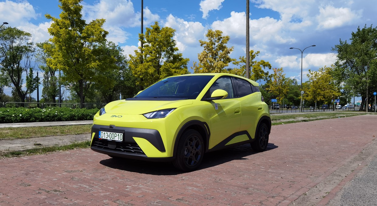 Tesla na równi pochyłej. BYD sprzedał w Europie więcej aut elektrycznych niż Amerykanie