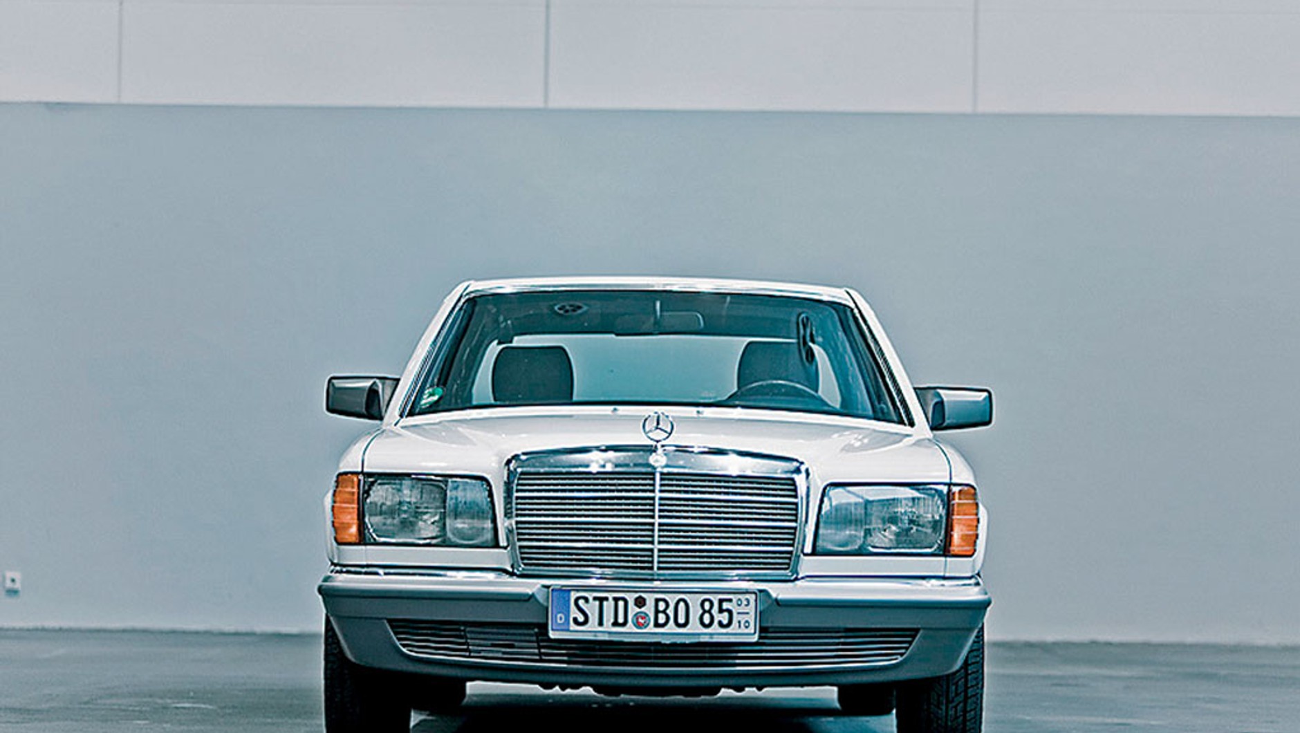 Bardziej elegancki, a przy tym też bardziej oszczędny. Tyle że droższy od poprzedników. W 1984 roku Mercedes 280 SE kosztował 50 274 marki