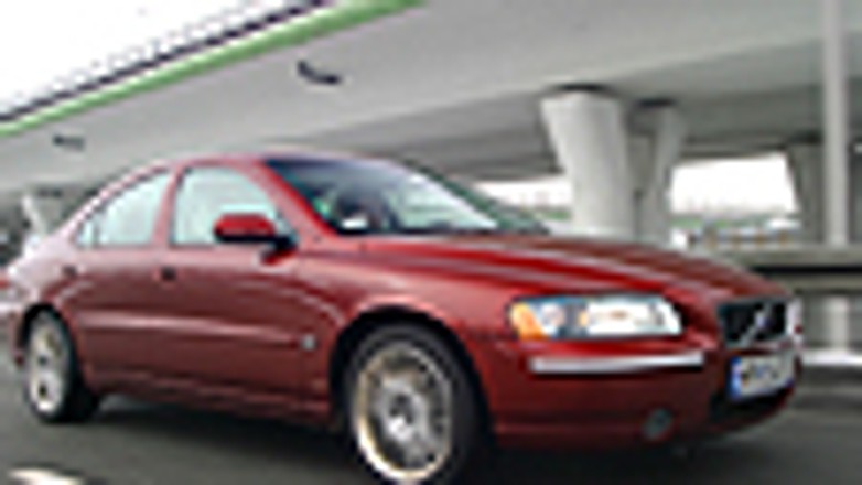 Volvo S60 D5 - Szybciej, ale czy taniej?