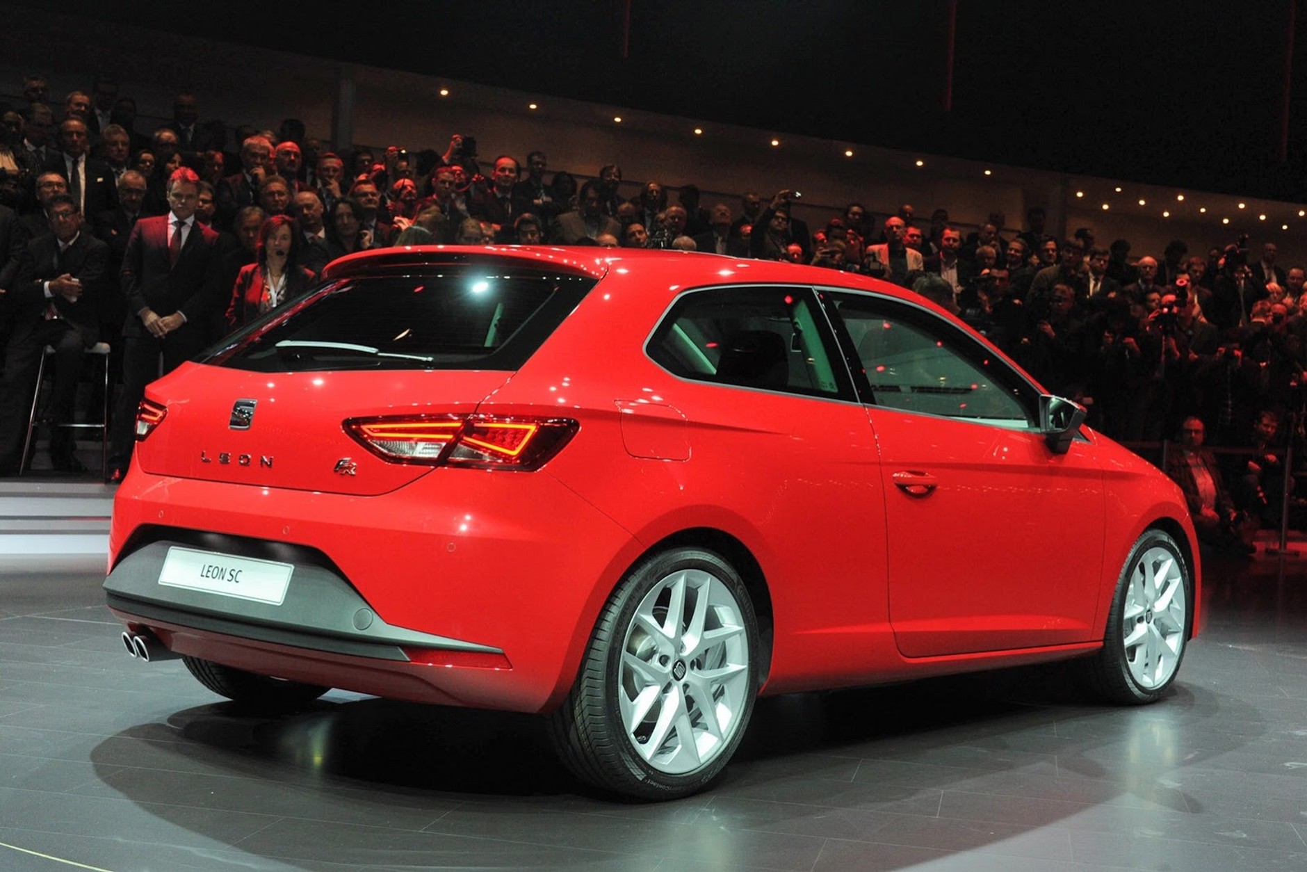 Genewa 2013: Seat prezentuje nowego Leona SC