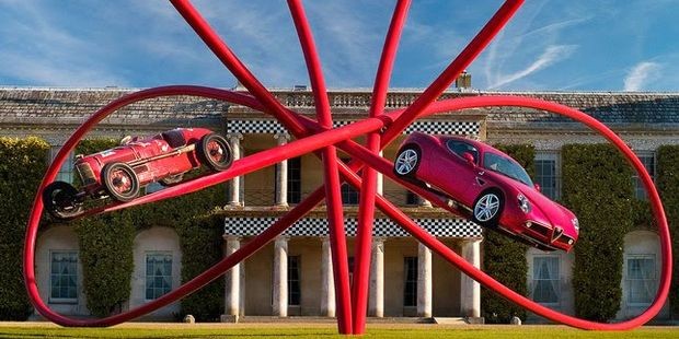 Wyjątkowy pomnik na stulecie włoskiej marki