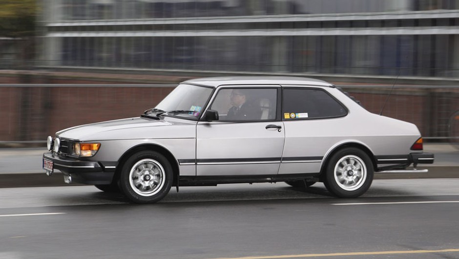 Saab 90 to jedna z niewielu perełek na liście samochodów europosłów - zdj. ilustracyjne