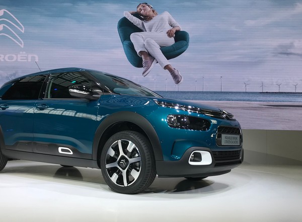 C4 Cactus po liftingu. Citroen nawiązuje do legendy