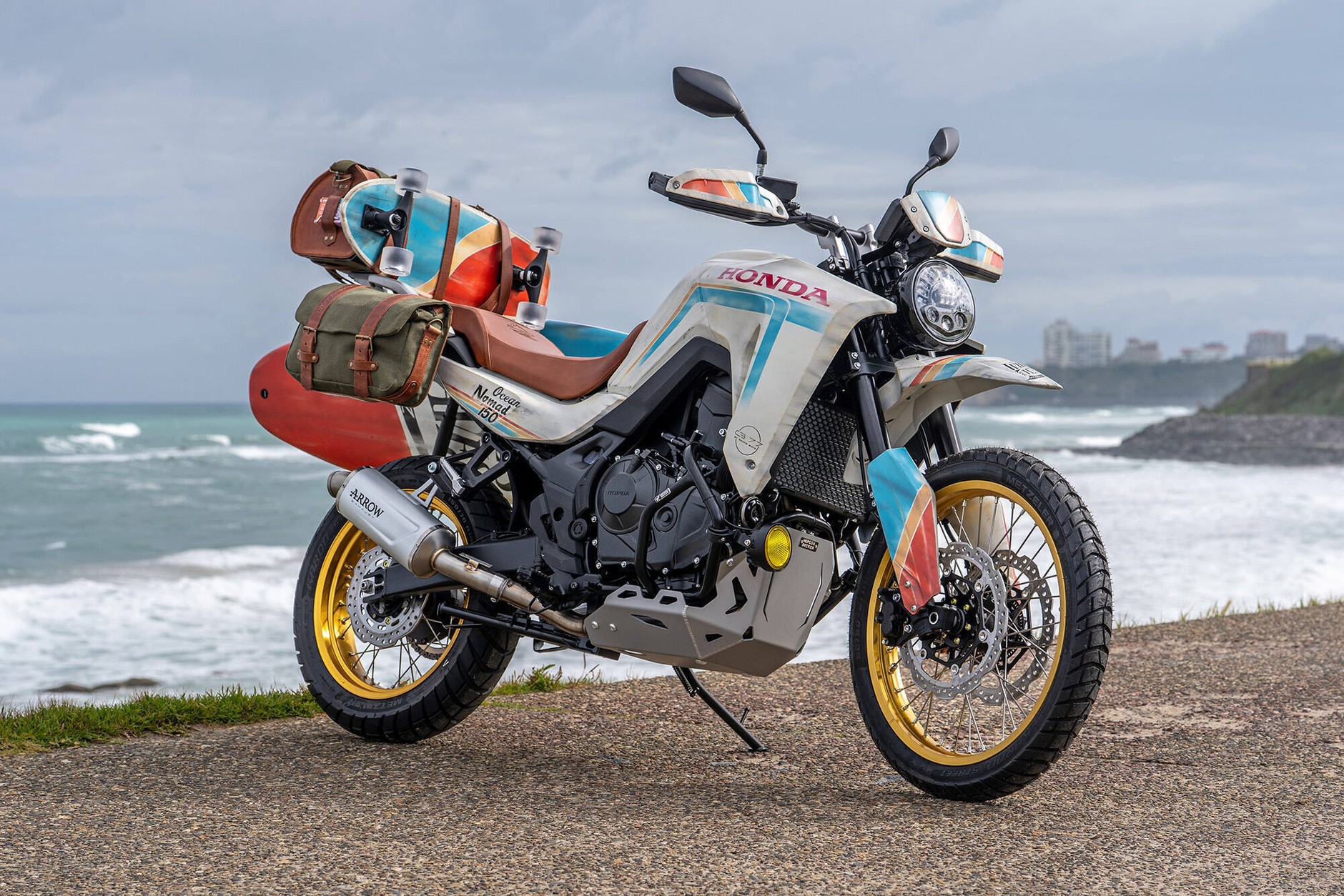 Ocean Nomad – Honda Francja x CB77 by Gauvin