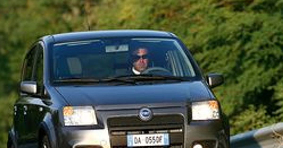 Akcje serwisowe Fiatów Panda i Dukato oraz VW Golfów i Touranów