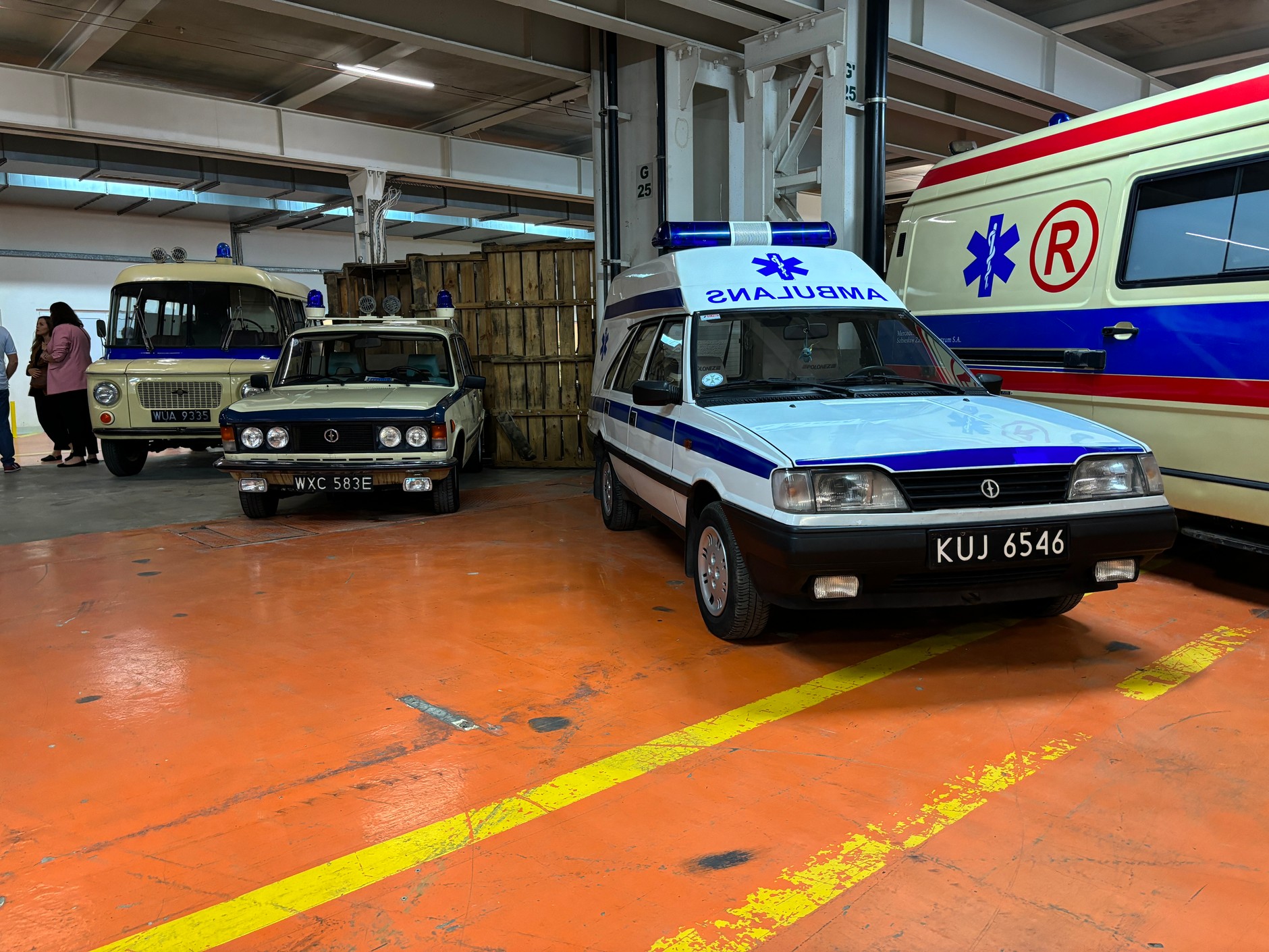 Wystawa w dawnej fabryce FSO