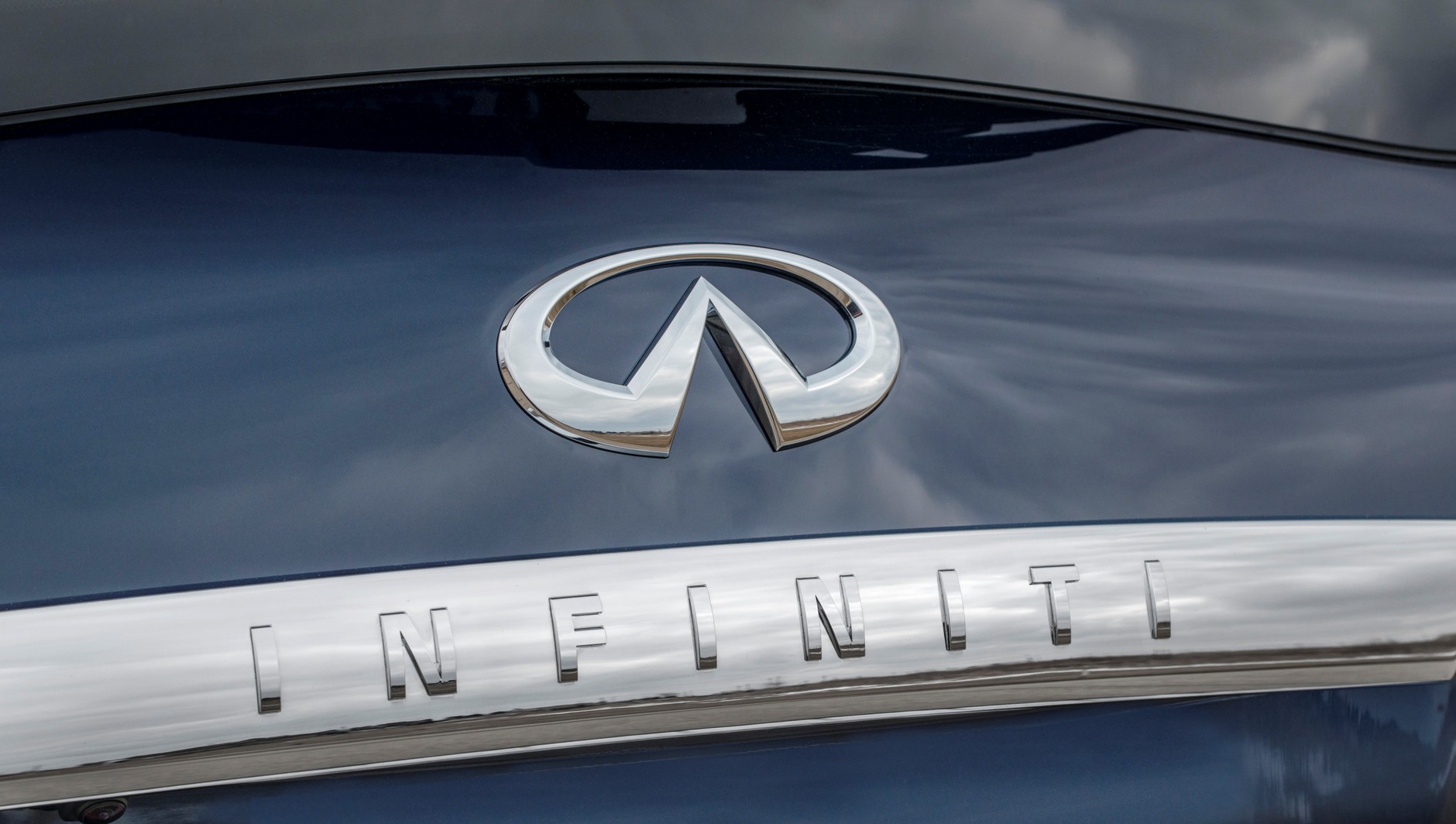 Logo Infiniti