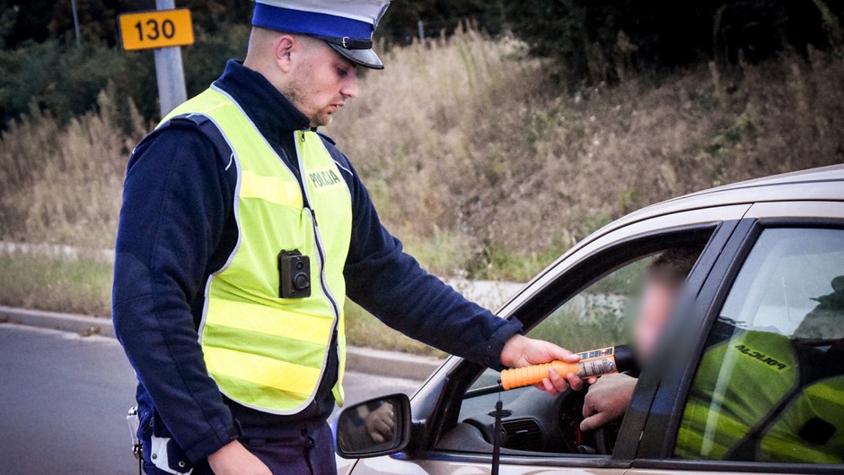 Policjanci od samego rana prowadzili specjalną akcję. Sprawdzali tylko jedną rzecz