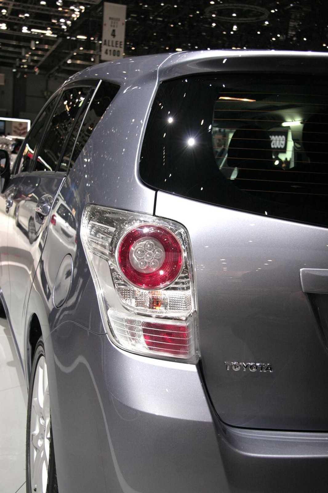 Genewa 2009: Toyota Verso – nowe 7-miejscowe MPV