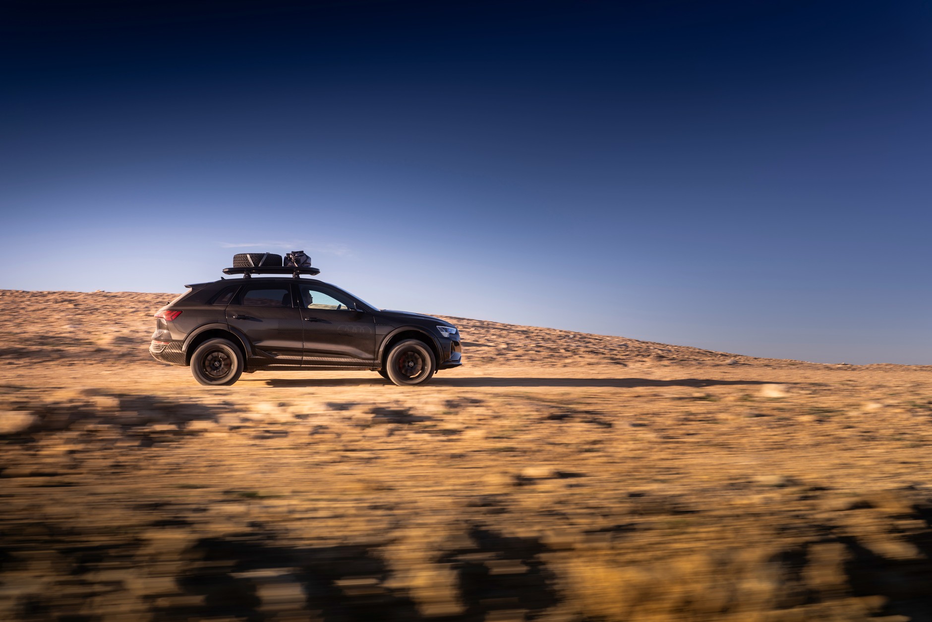 Audi Q8 e-tron edition Dakar
