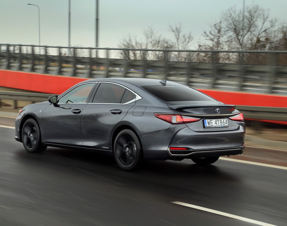 Lexus ES 300h