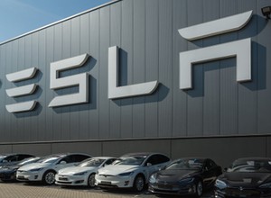 Tesla nie jest już liderem sprzedaży aut elektrycznych. Stało się to, co było do przewidzenia
