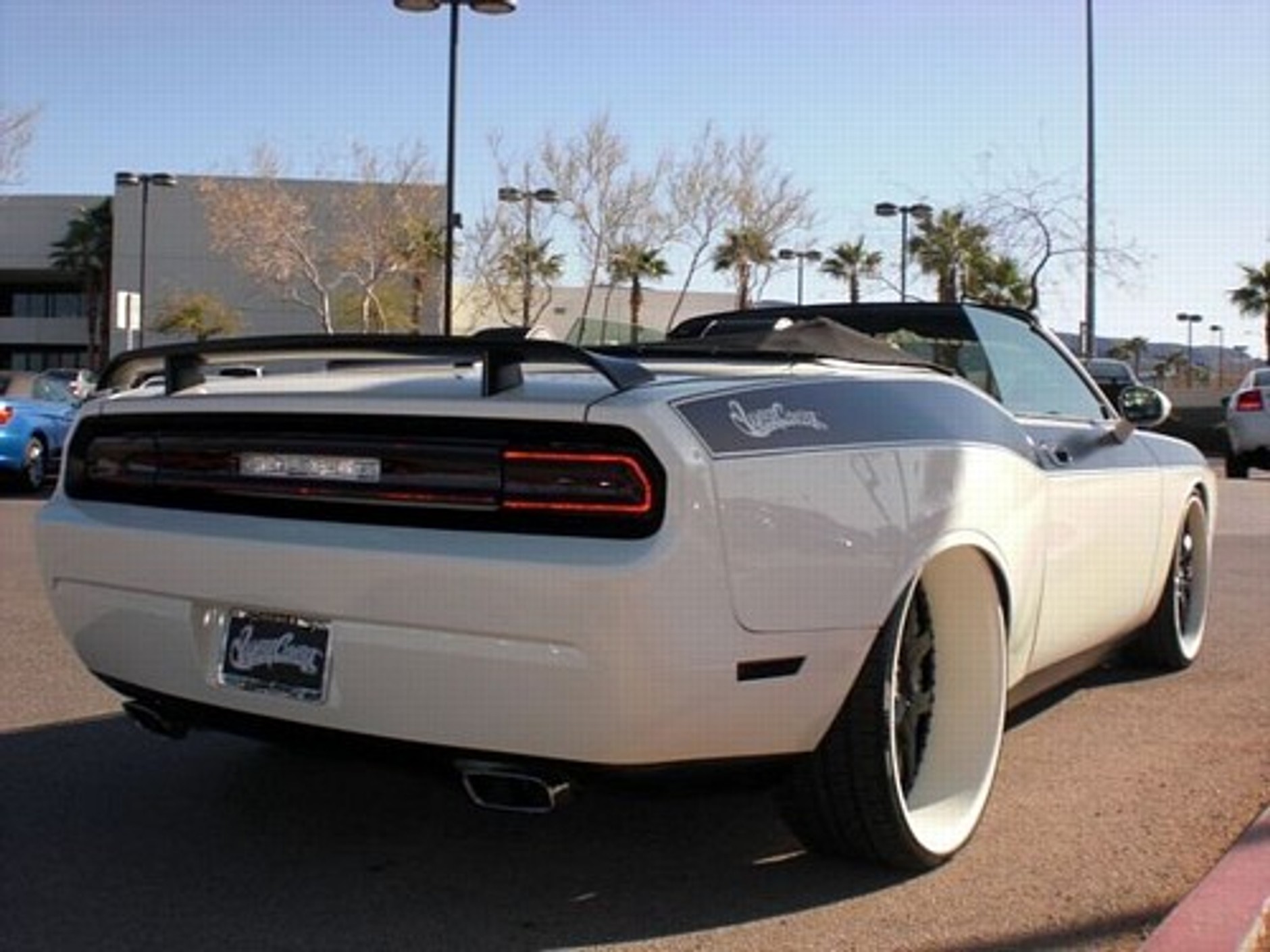 Dodge Challenger R/T:  Po prostu Odpicowany