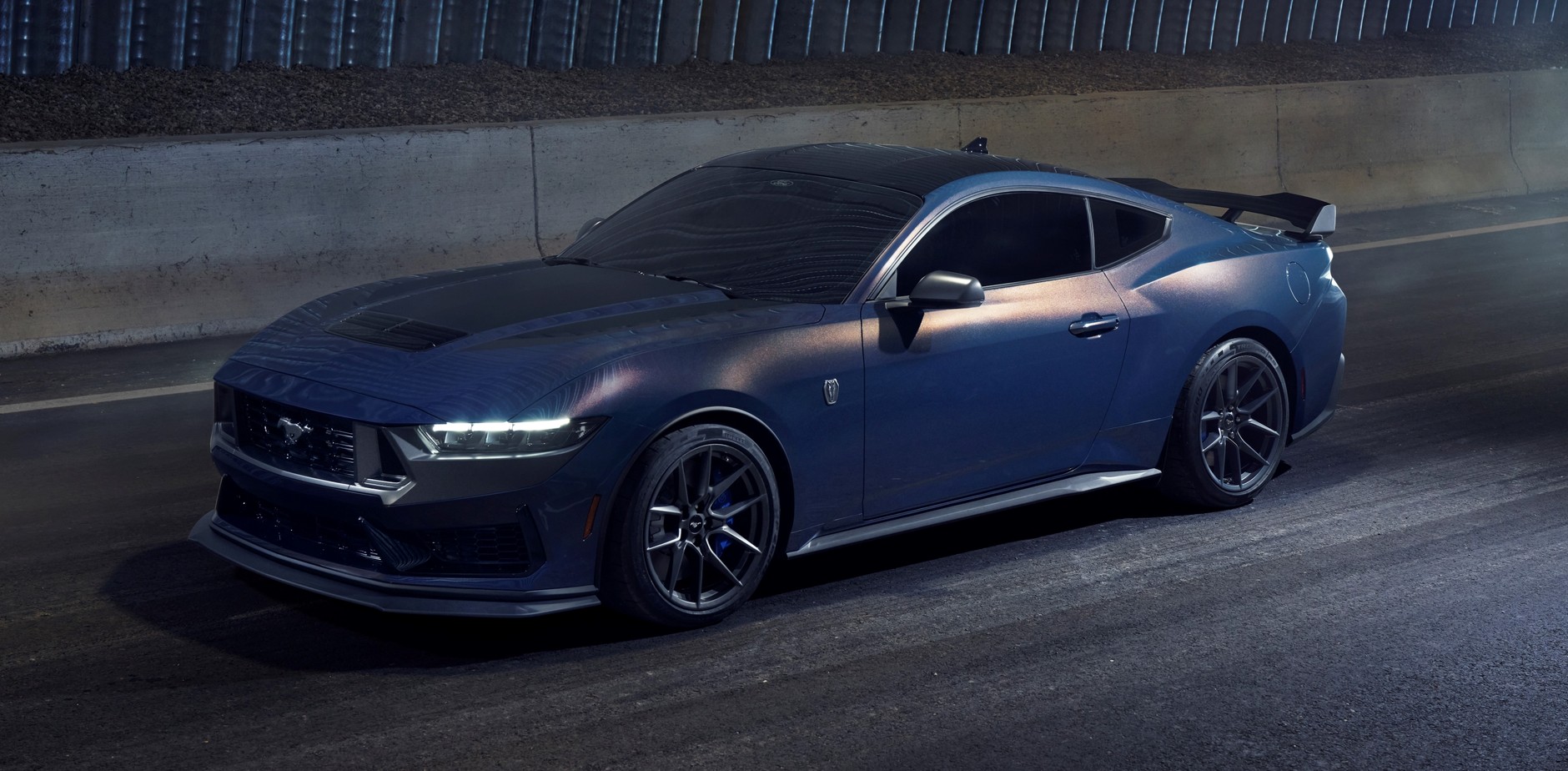 Ford Mustang Dark Horse