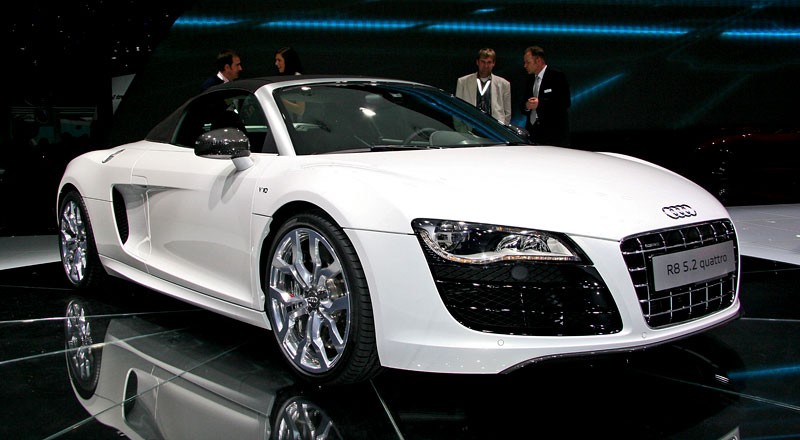 Audi R8 Spyder: V10 quattro inaczej