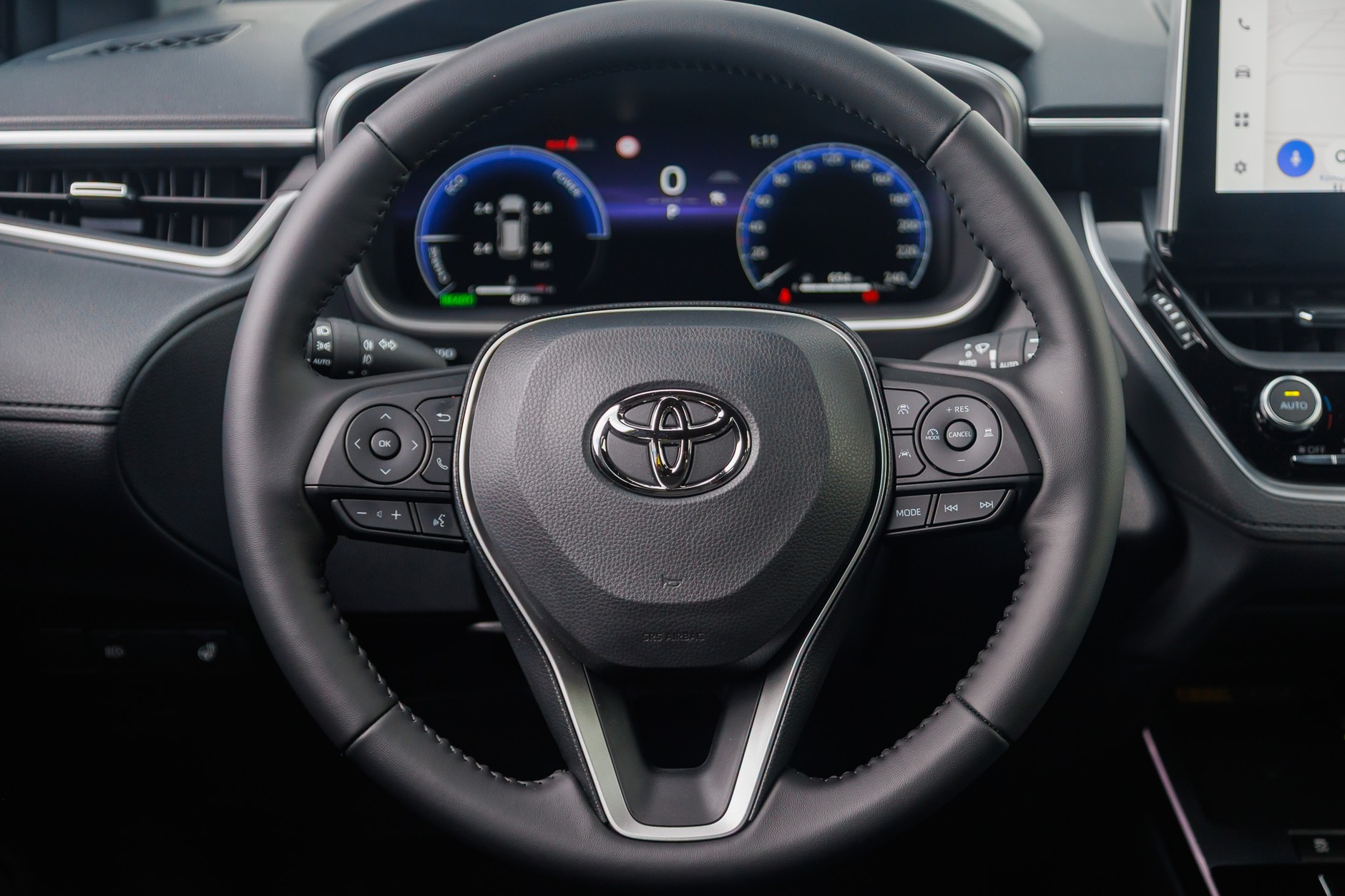 Toyota Corolla Cross Executive 2.0 Hybrid Dynamic Force 178 KM AWD-i e-CVT