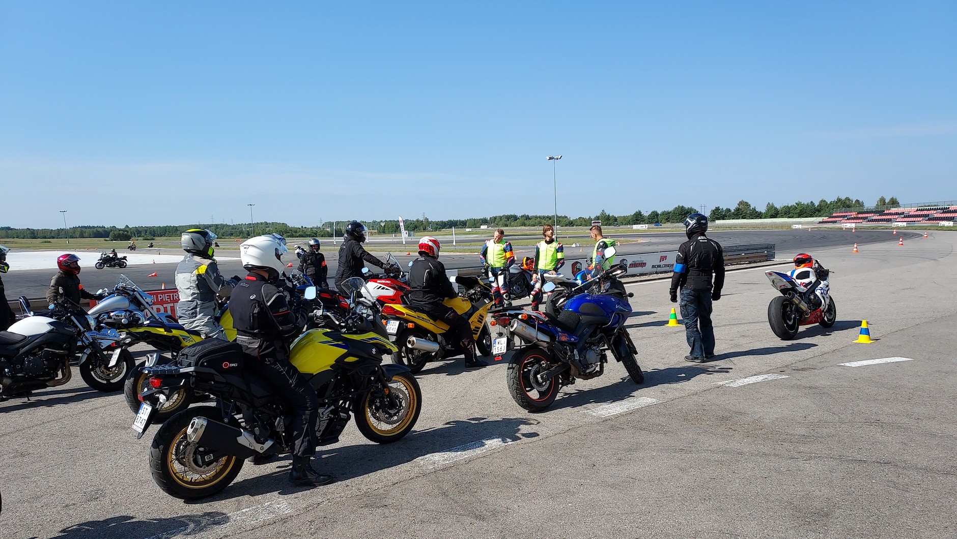 Suzuki Moto Szkoła tor Jastrząb 2022