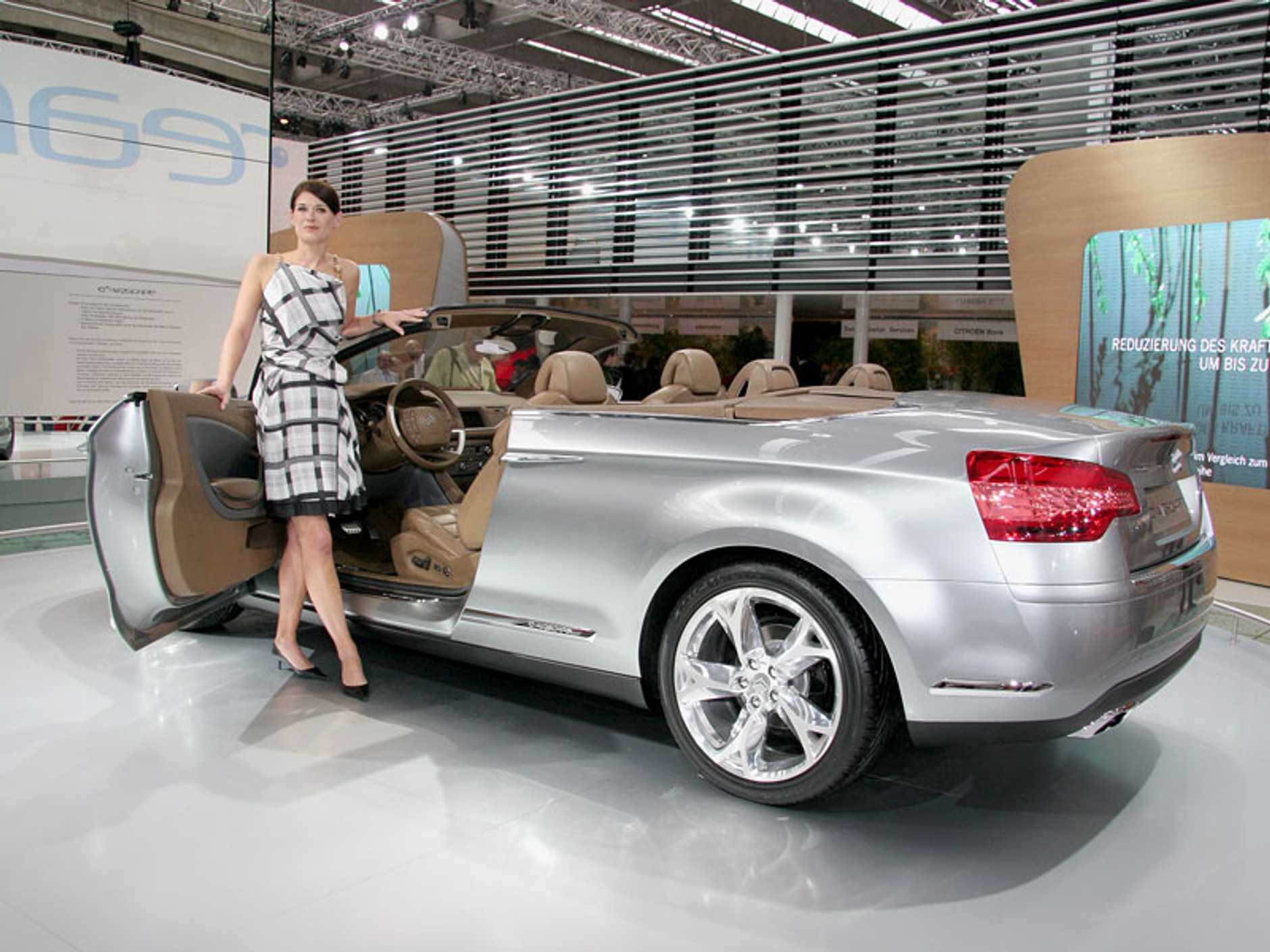 Nowy Citroen C5 zostanie zaprezentowany 18. października