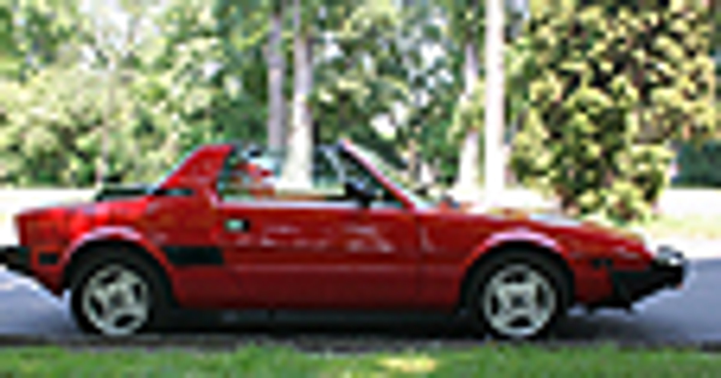 Fiat X1/9 - Dziecinne Ferrari