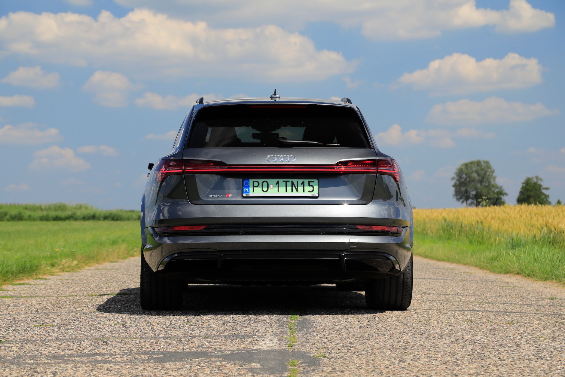 Audi e-tron S (2021)