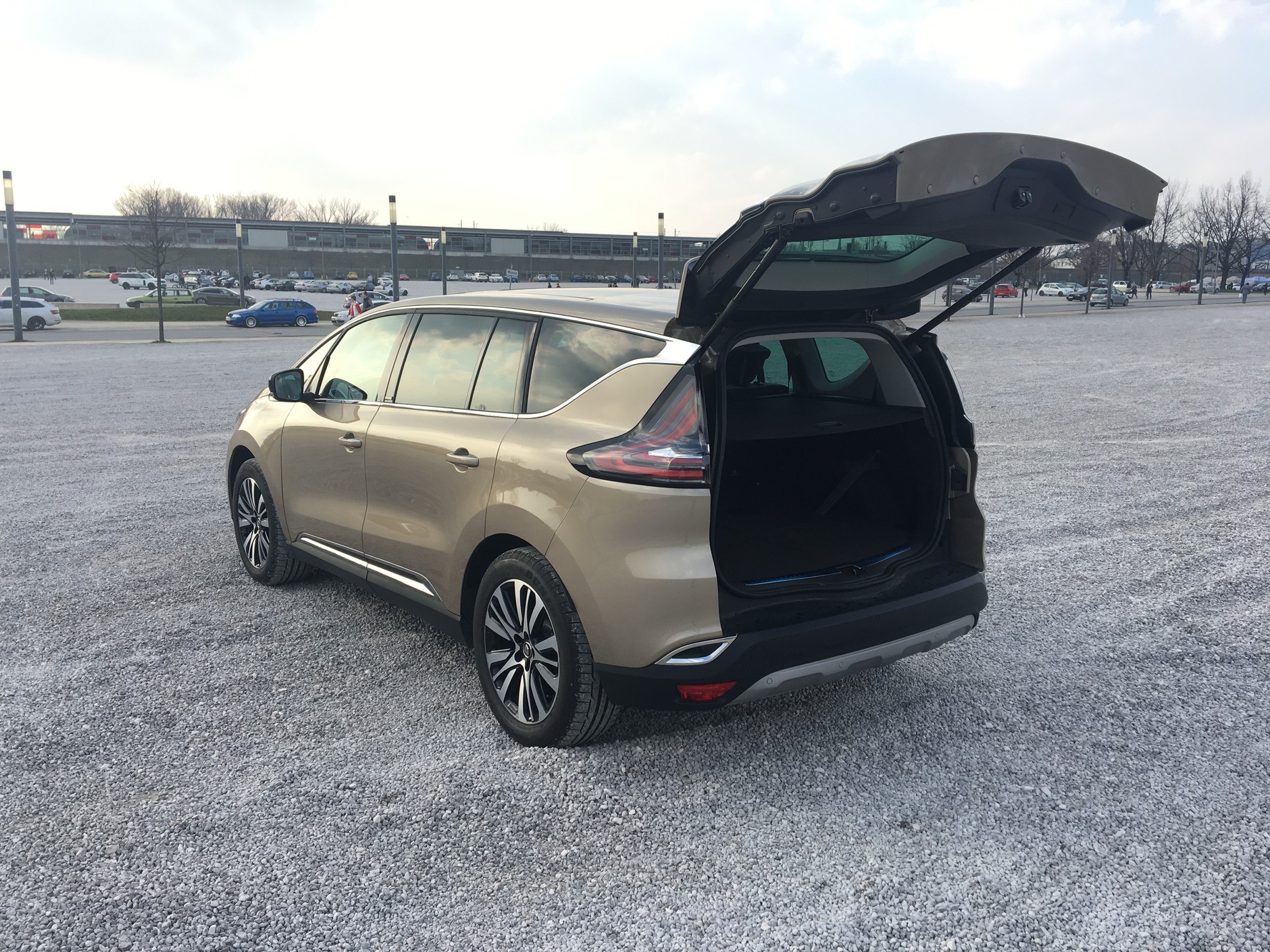 Renault Espace z nowym 200-konnym dieslem | Test
