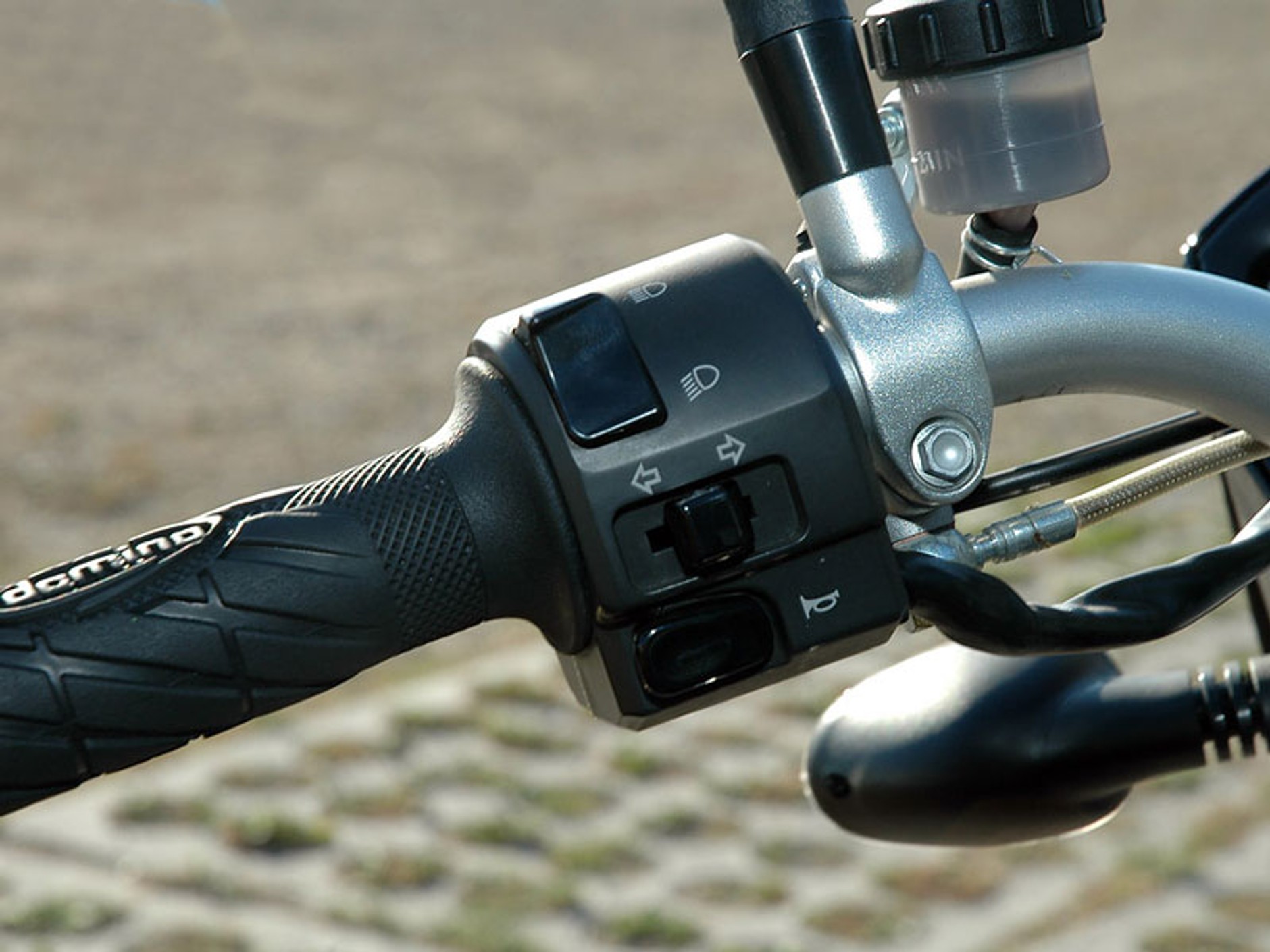 KTM 990 SuperDuke vs. Yamaha FZ1 (test porównawczy)