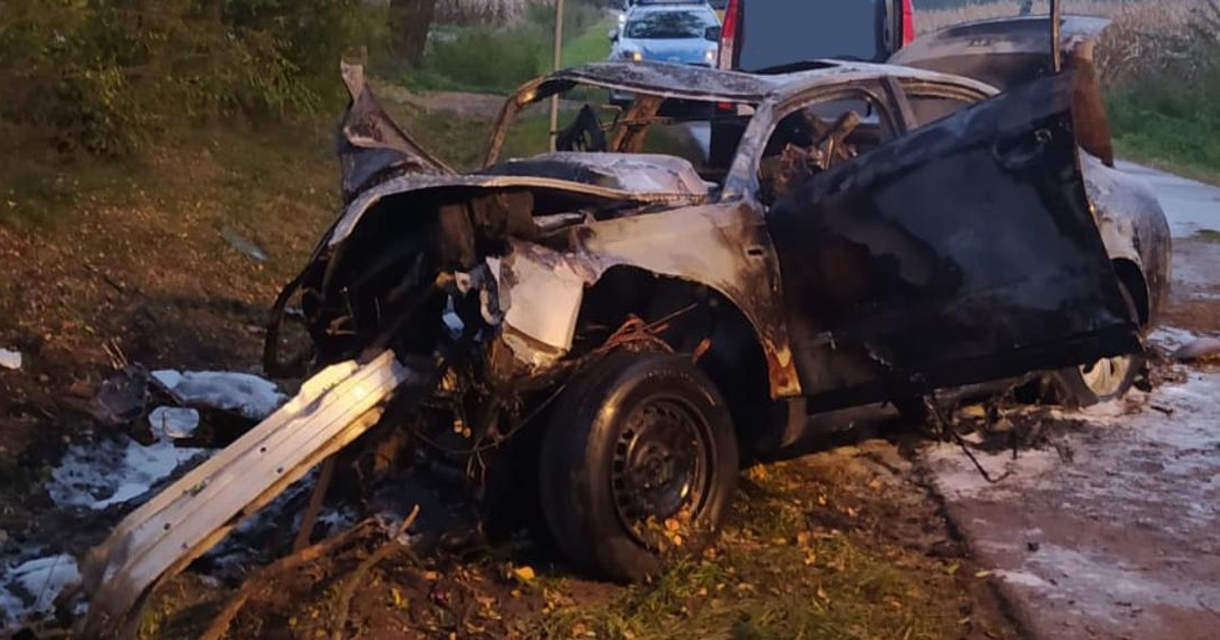 Tragedia w Romanowie – 4 nastolatków spłonęło w aucie