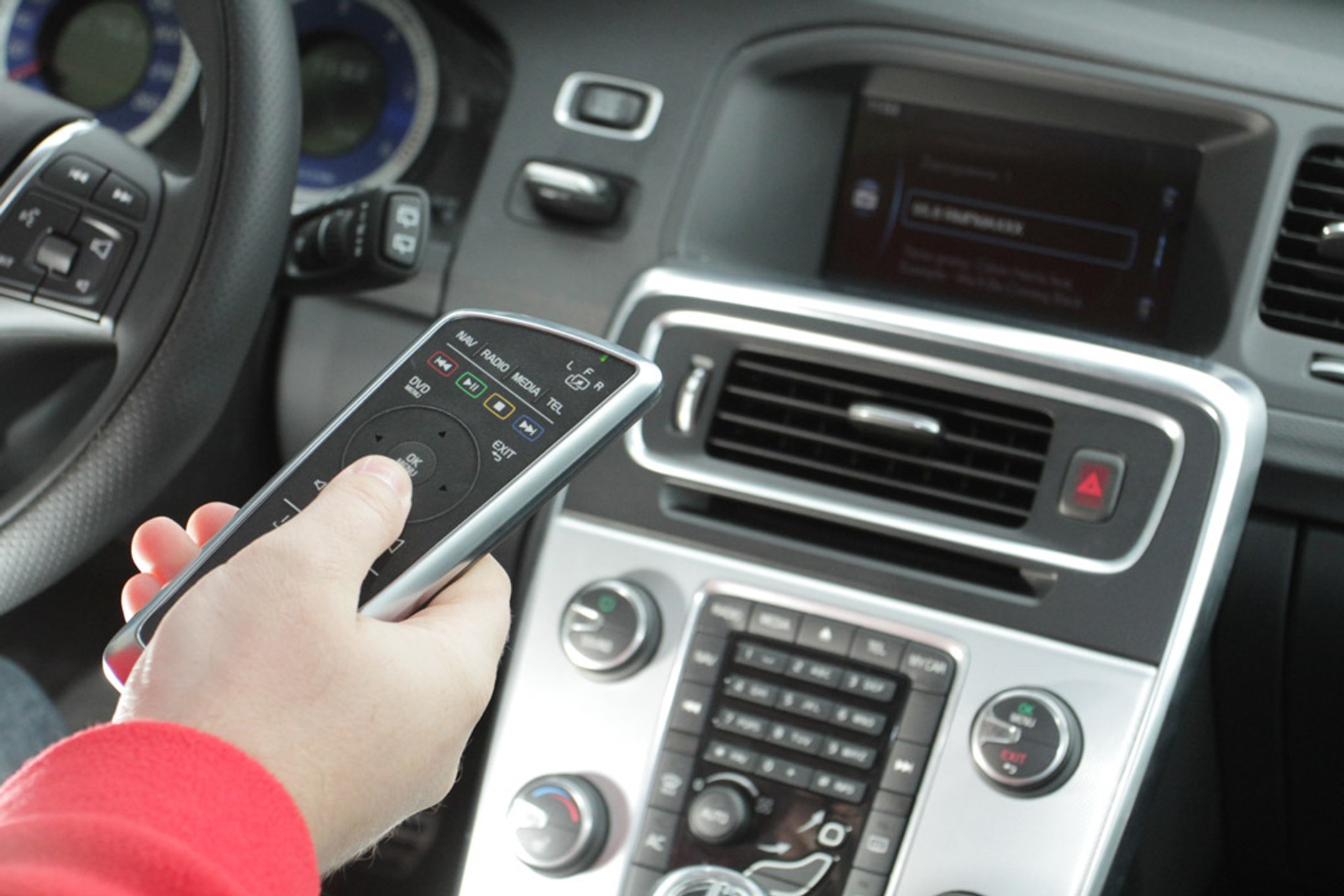 Test Volvo V60 2.4 AWD R-Design: komfortowo, rodzinnie i oszczędnie