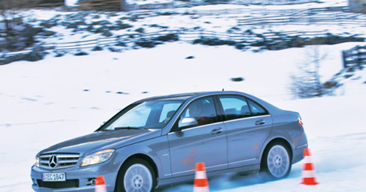 Test opon całorocznych w rozmiarze 195/65 R 15 - Opony na  4 pory roku