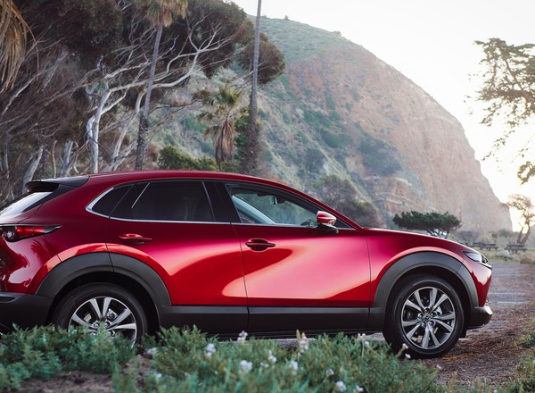 W salonach brakuje samochodów? Mazda ma rozwiązanie