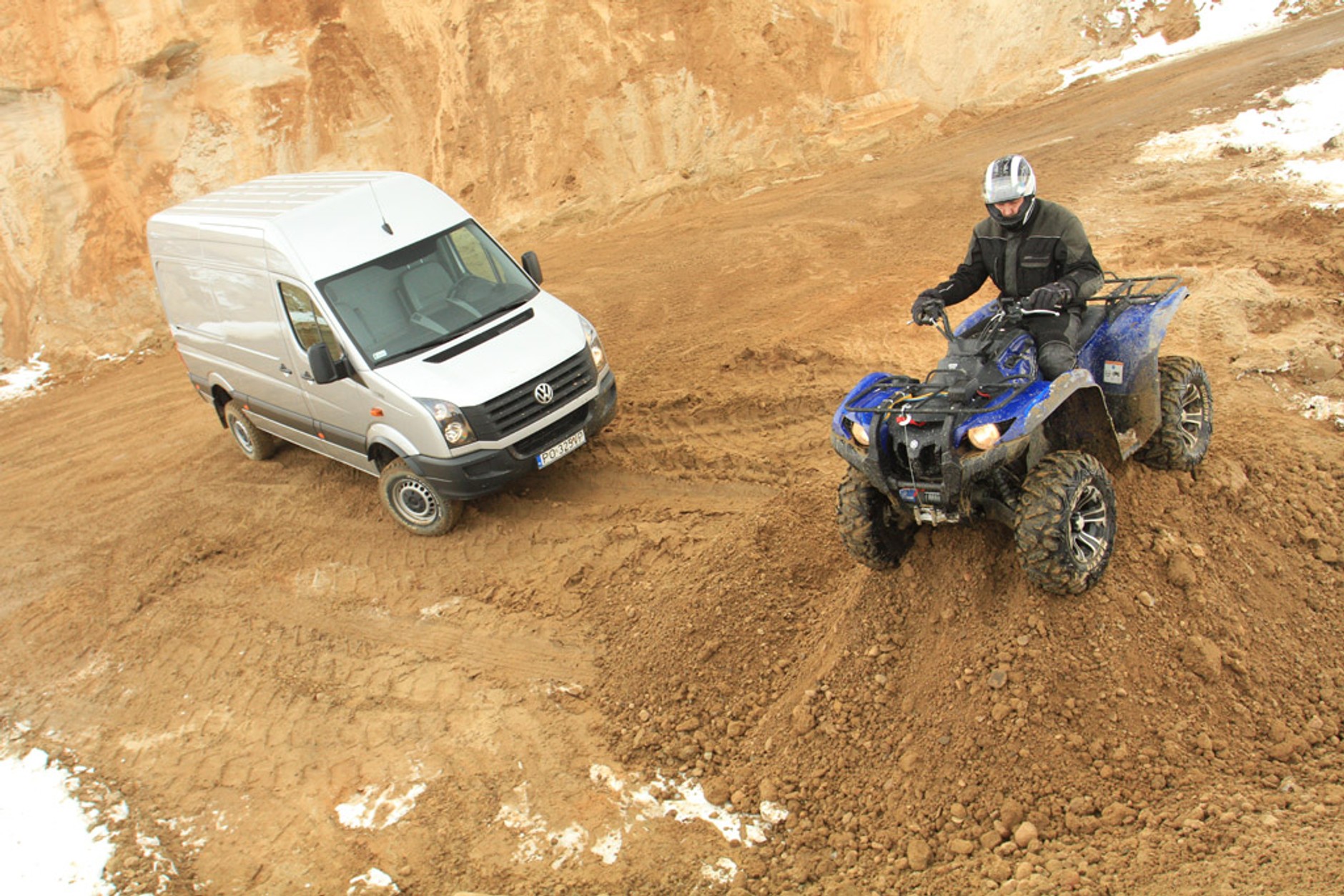 Yamaha Grizzly kontra Volkswagen Crafter: niepokonani