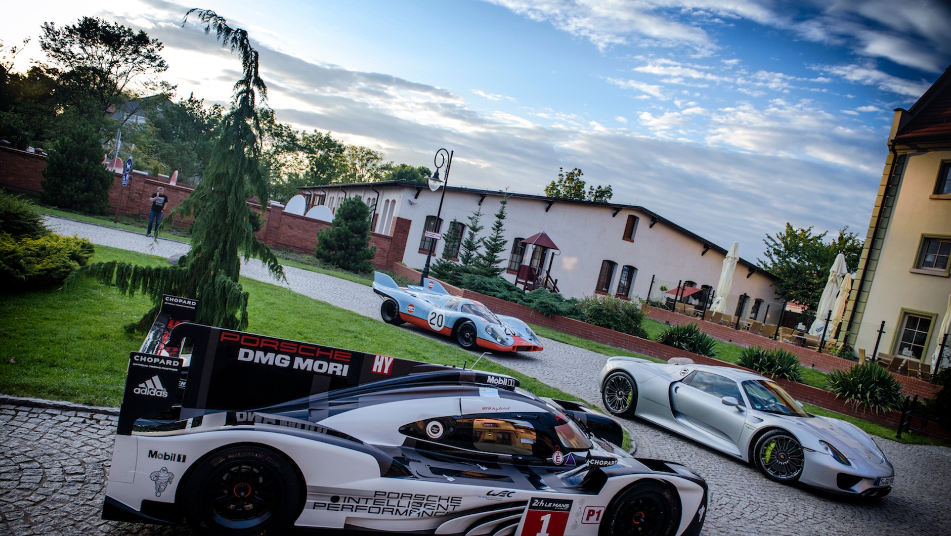Porsche 917 versus 918 i 919