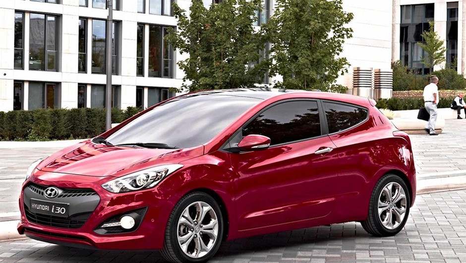 Trzydrzwiowy Hyundai i30 - zdjęcia