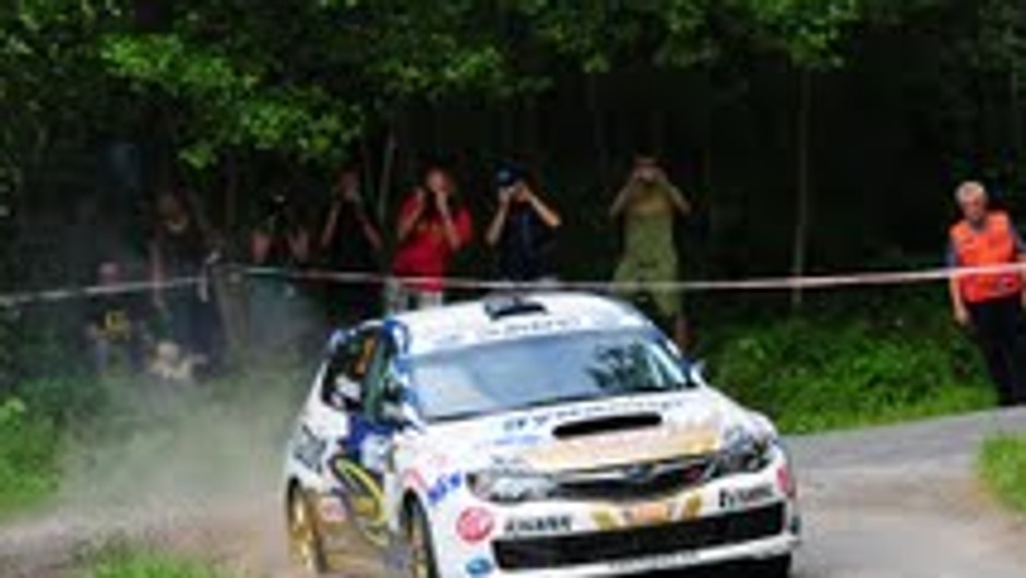 Rajd Rzeszowski 2010: nie ma siły na Francuza (1. etap)