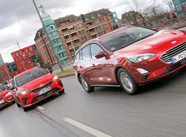 Porównanie kompaktowych kombi -  Ford Focus kontra Kia Ceed i Seat Leon