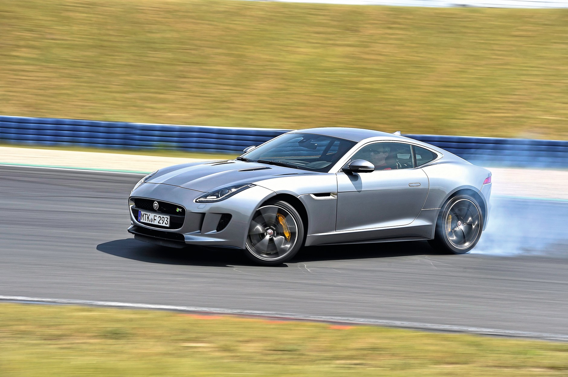 Supersamochody z drugiej ręki: Jaguar F-Type R