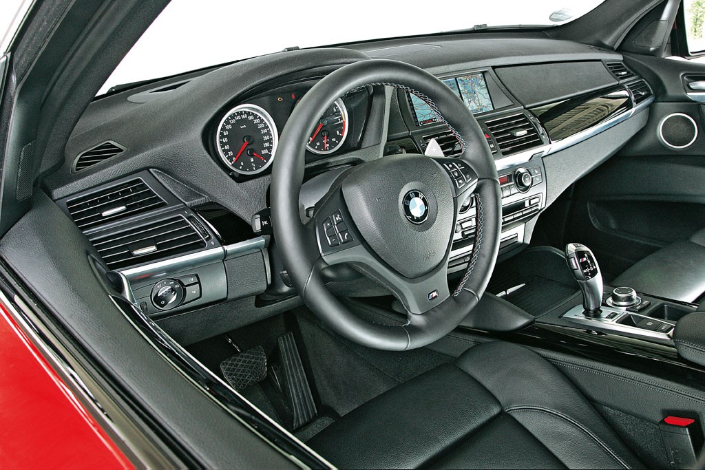 Superterenówki z turbodopalaczem: BMW X5 M kontra Porsche Cayenne Turbo