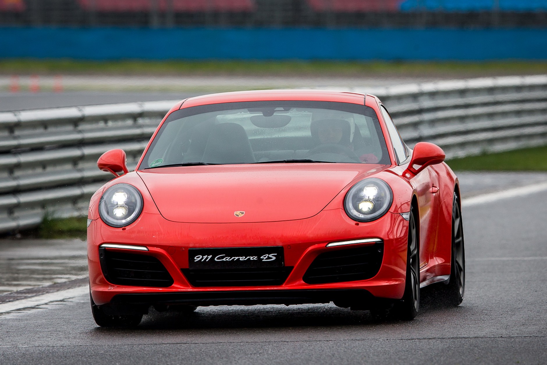 Porsche Carrera S i Turbo S na torze Istanbul Park