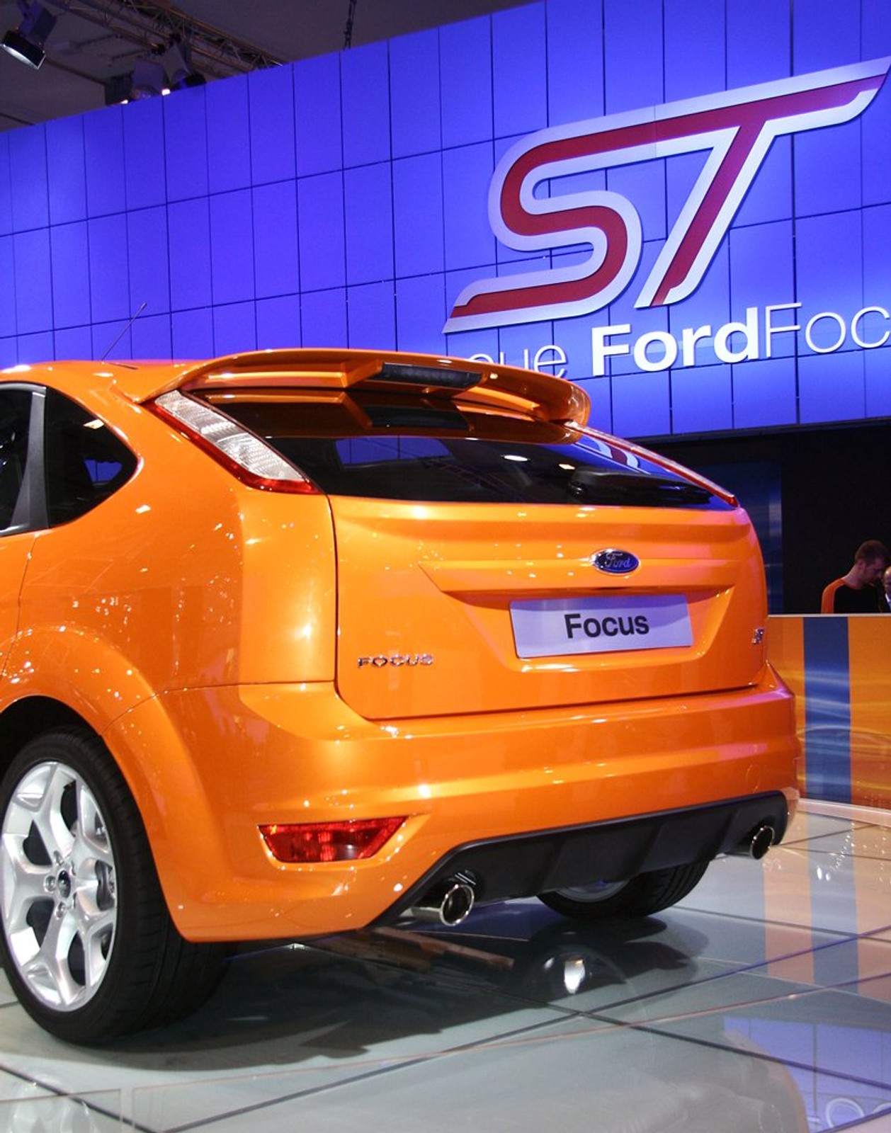 Essen Motor Show 2007 - Latające maszyny i piękne modelki (fotogaleria 2)