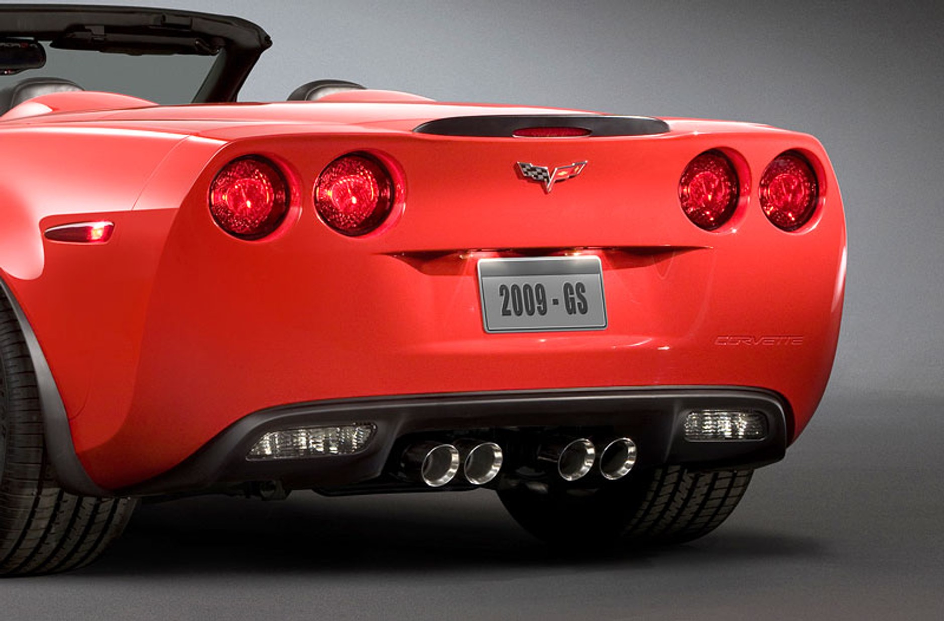 Corvette Grand Sport: poszerzone nadwozie i więcej mocy