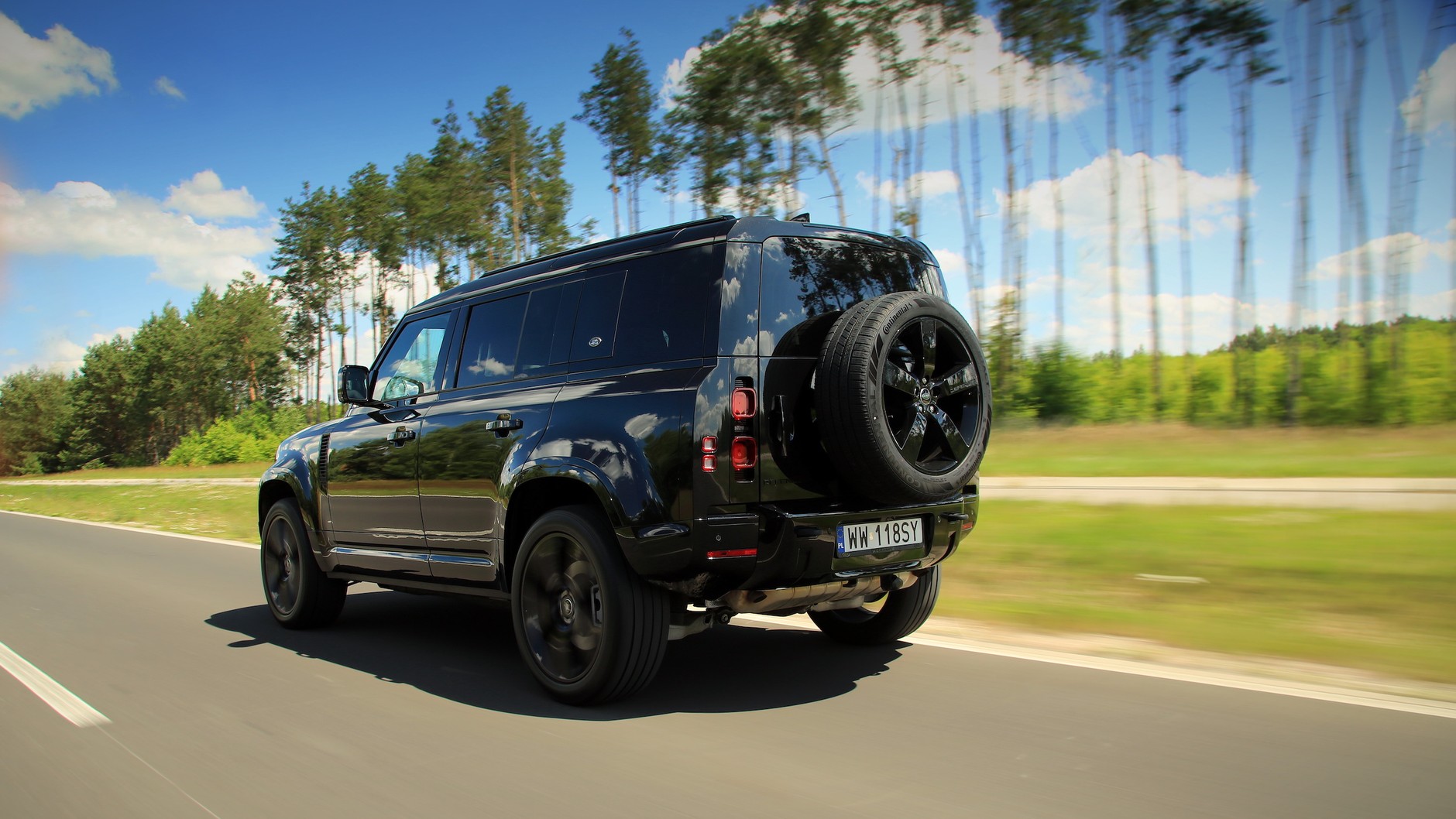 Land Rover Defender 110