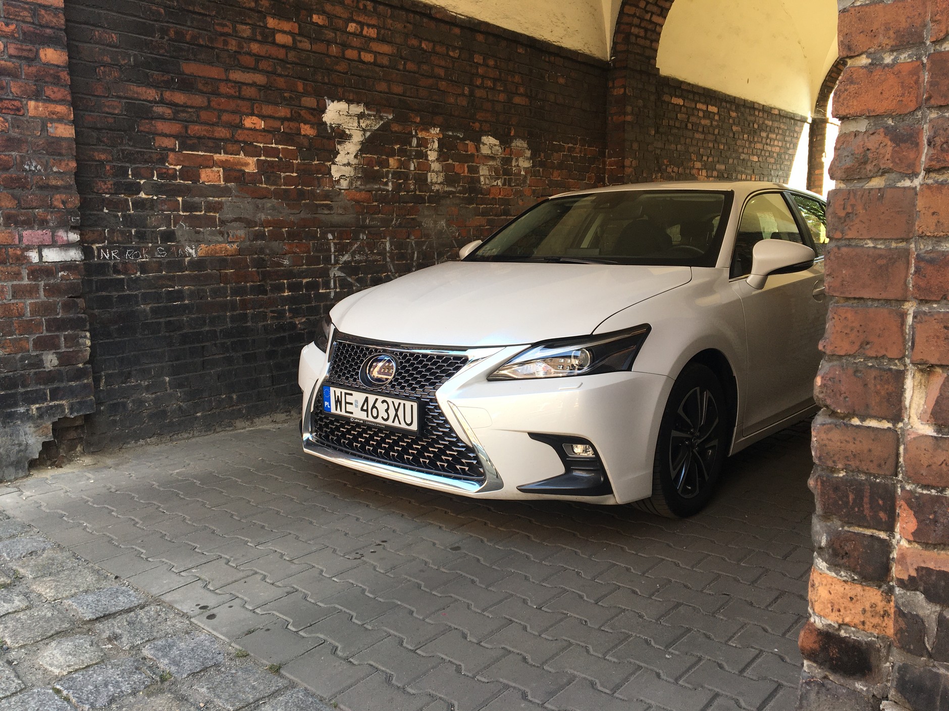 Lexus CT 200 h – coraz starrszy, i coraz tańszy